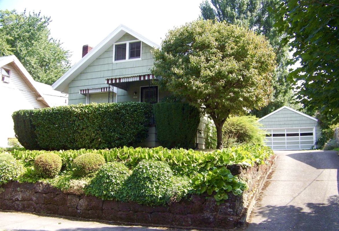 1402 NE 46th Ave, Portland OR 