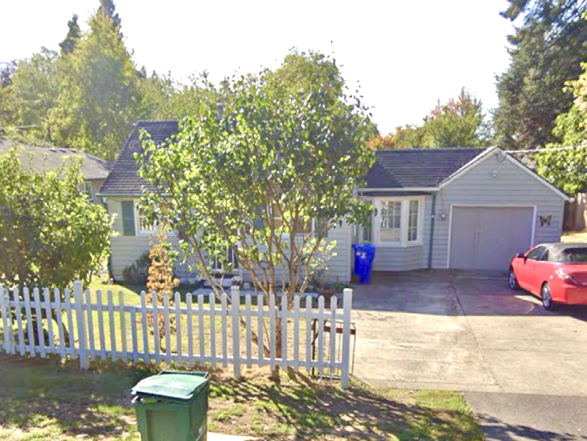 10261 SE 37th Ave, Milwaukie Oregon 97222